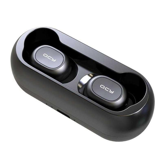 a cell phone that is sitting on a table